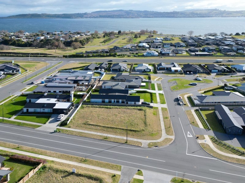 3 Tuapapa Road, Wharewaka, Taupo - Carousel 1