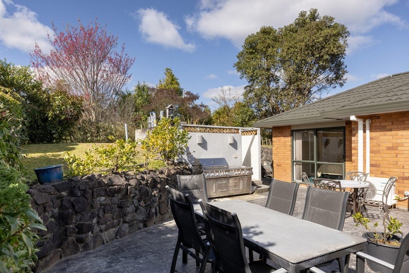 26 Maddison Place, Welcome Bay, Tauranga - Carousel 2