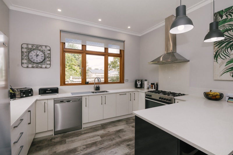 168 College Street, Awapuni, Palmerston North - Carousel 2