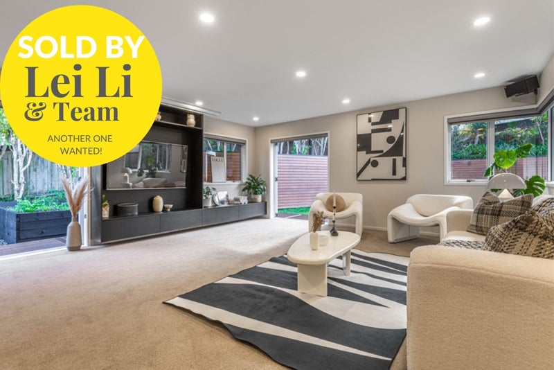 16 Javelin Place, West Harbour, Auckland - Carousel 1