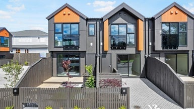 10 Middlesex Road, Waterview, Auckland - Carousel 1