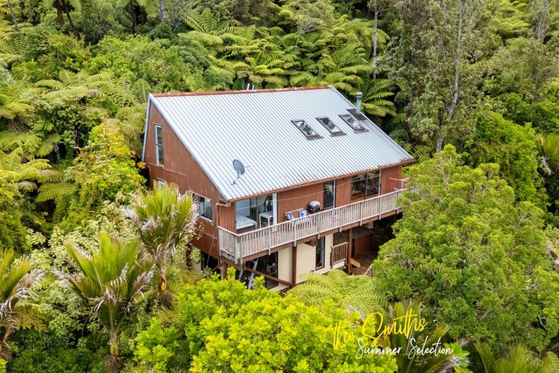 207 Shaw Road, Titirangi, Auckland - Carousel 1