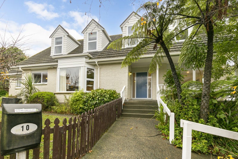 10 Malda Grove, Khandallah, Wellington - Carousel 2