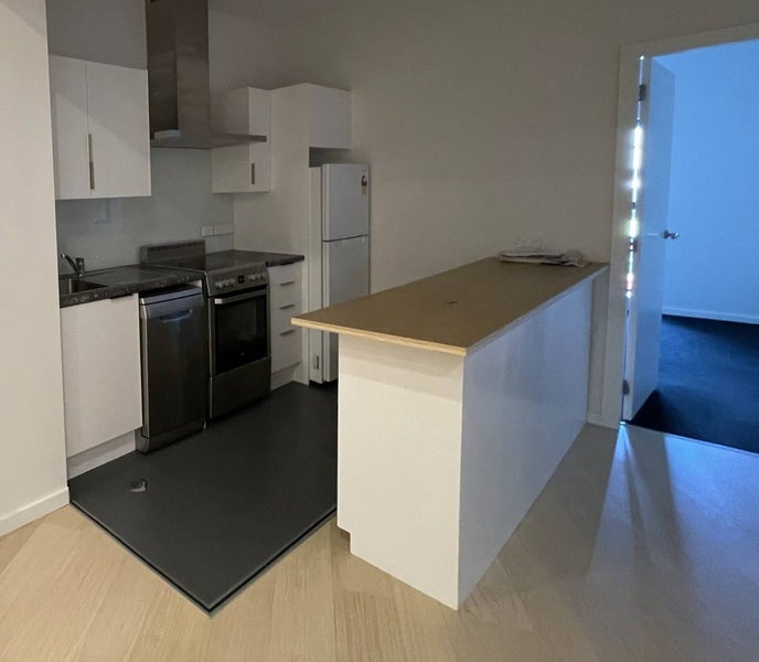 2/163C Thorndon Quay, Pipitea, Wellington - Carousel 2