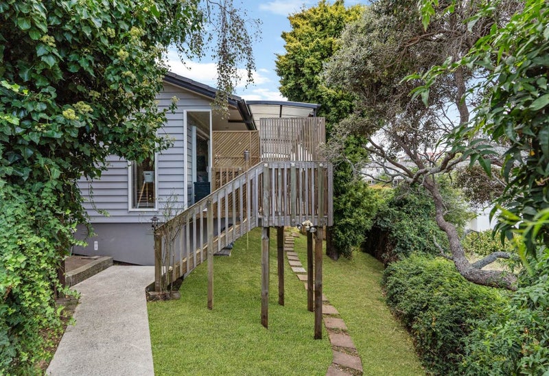 18 Lewis Road, Pakuranga, Auckland - Carousel 2