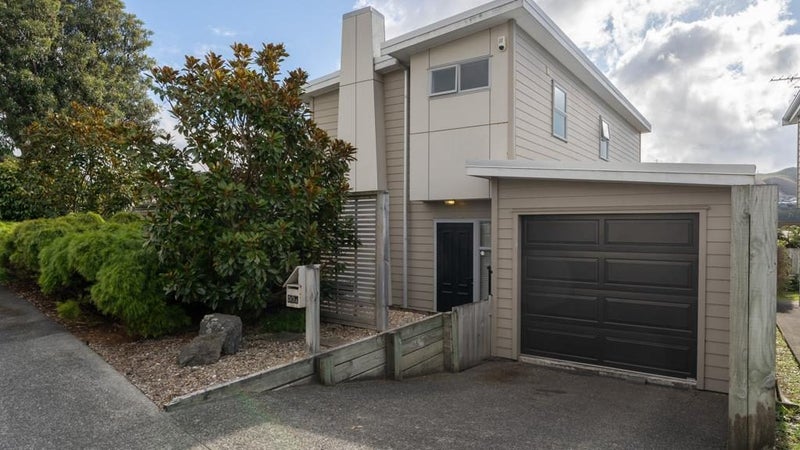 30A Abilene Crescent, Churton Park, Wellington - Carousel 1