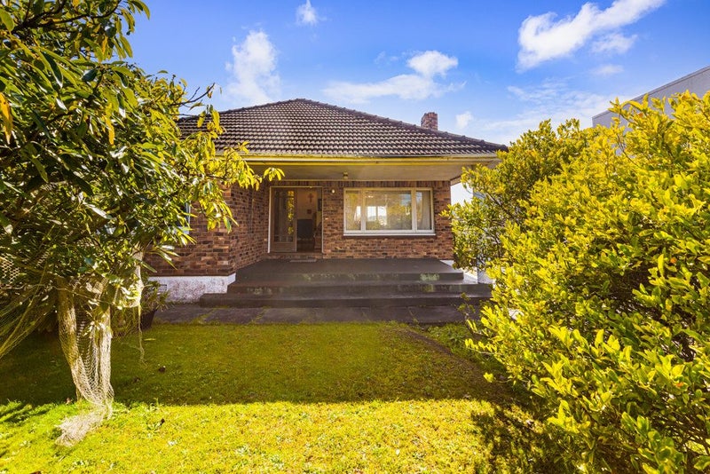 123 Landscape Road, Mount Eden, Auckland - Carousel 1