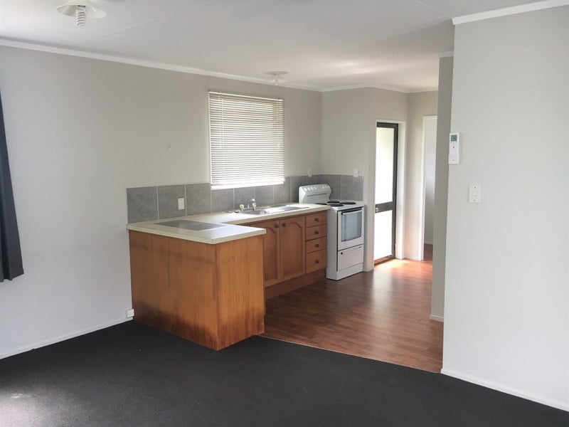12B Kitchener Street, Claudelands, Hamilton - Carousel 2