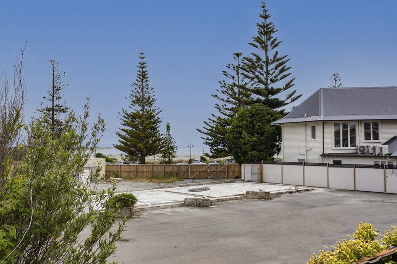 3/15 Marriner Street, Sumner, Christchurch - Carousel 13