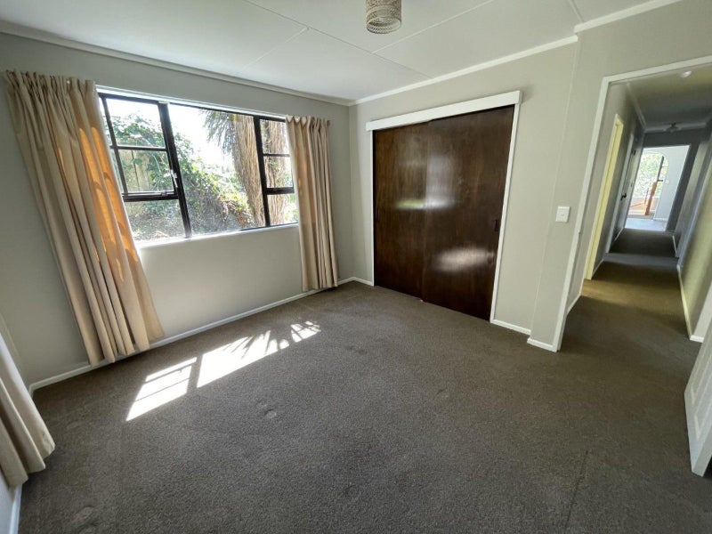 36 Turoa Road, Whanganui East, Whanganui - Carousel 2