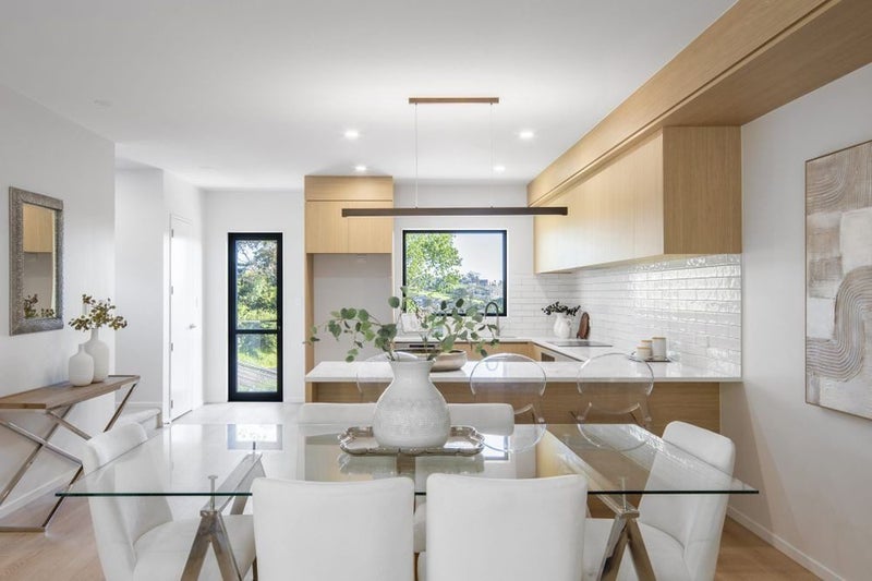 4/9 Rengarenga Rise, Fairview Heights, Auckland - Carousel 2