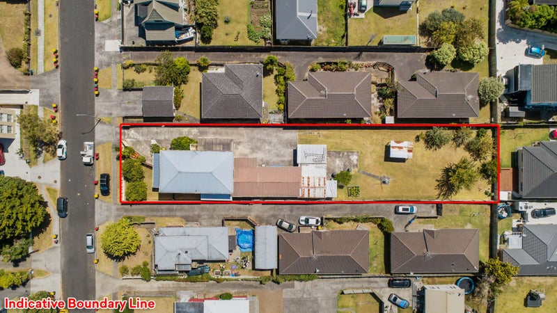 11 Domain Road, Weymouth, Auckland - Carousel 1