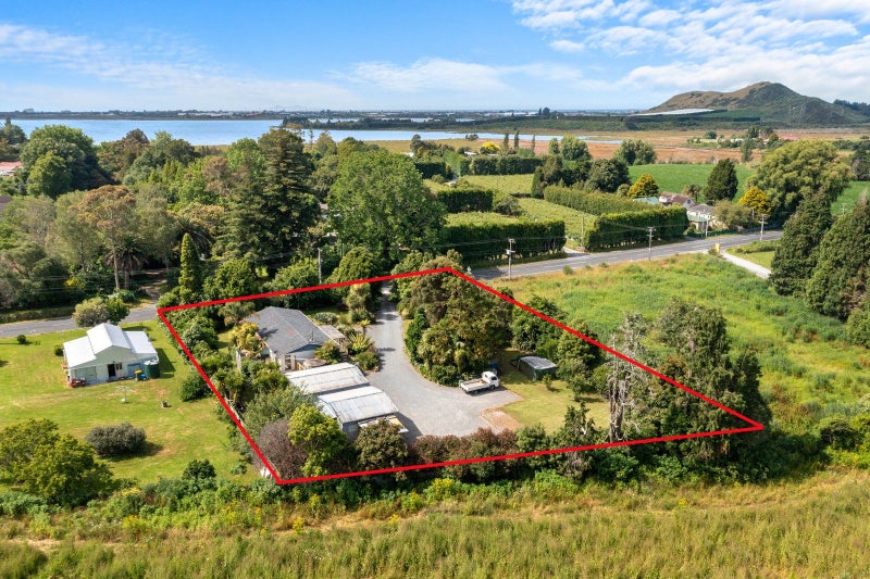 602 Welcome Bay Road, Welcome Bay, Tauranga - Carousel 2