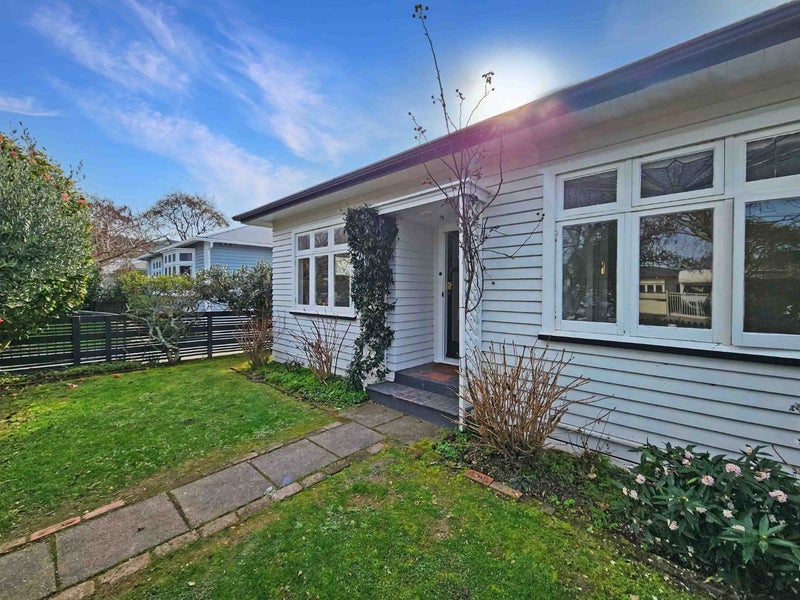 35 Boulcott Street, Boulcott, Lower Hutt - Carousel 17