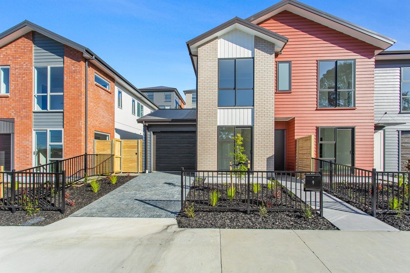 9 Barrel Crescent, Swanson, Auckland - Carousel 1