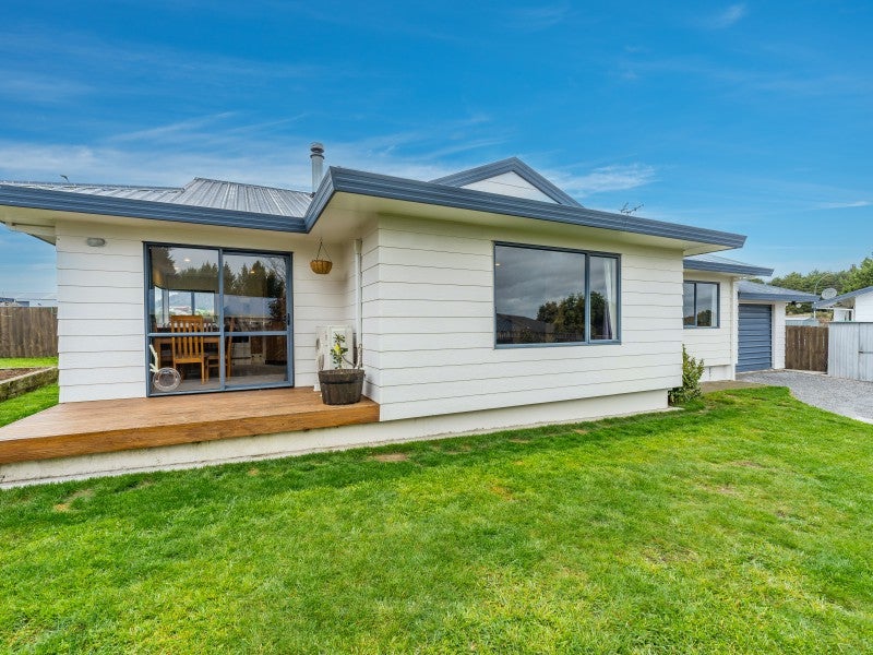 1/111 Arthur Crescent, Hilltop, Taupō - Carousel 1