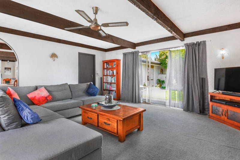 30 Beaumaris Way, Conifer Grove, Takanini - Carousel 18