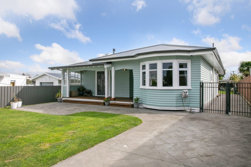 25 Cook Street, Te Hapara, Gisborne - Carousel 1
