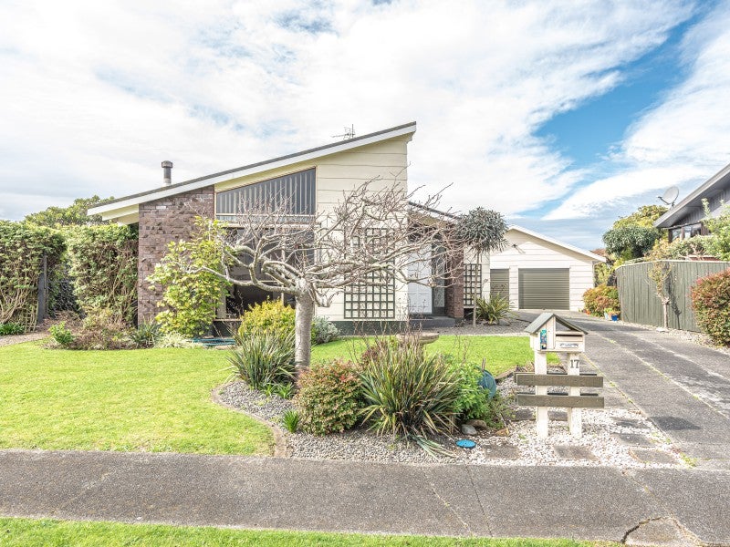 17 Akepiro Place, Tawhero, Whanganui - Carousel 2