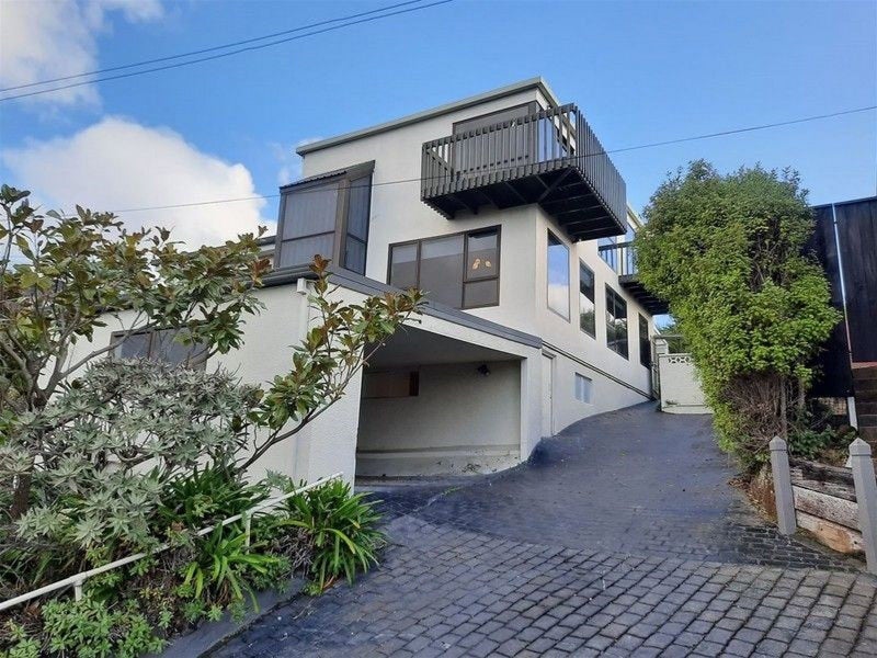 76 Mount Pleasant Road, Mount Pleasant, Christchurch - Carousel 1