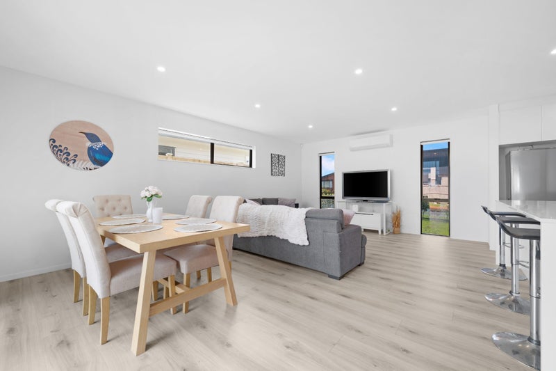 1 Te Mura Crescent, Takanini, Auckland - Carousel 2