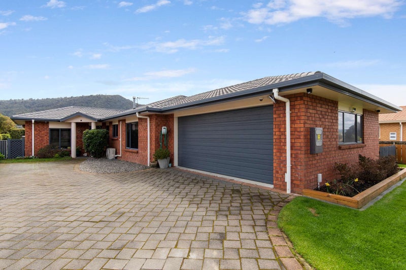 8 McCahon Drive, Pukehangi, Rotorua - Carousel 1