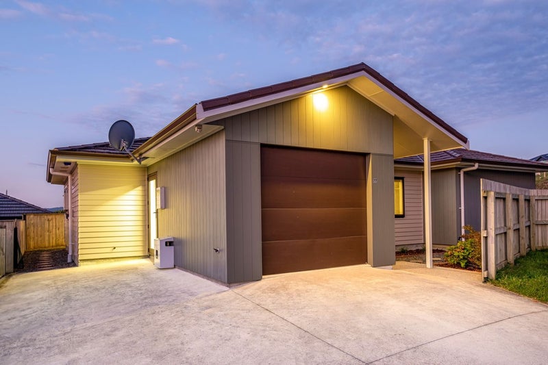 77 John Burke Drive, Aotea, Porirua - Carousel 1