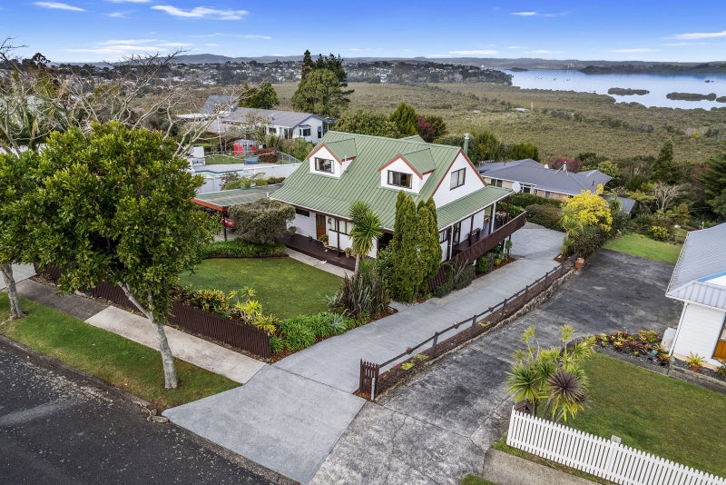 74 West View Crescent, Onerahi, Whangarei - Carousel 1