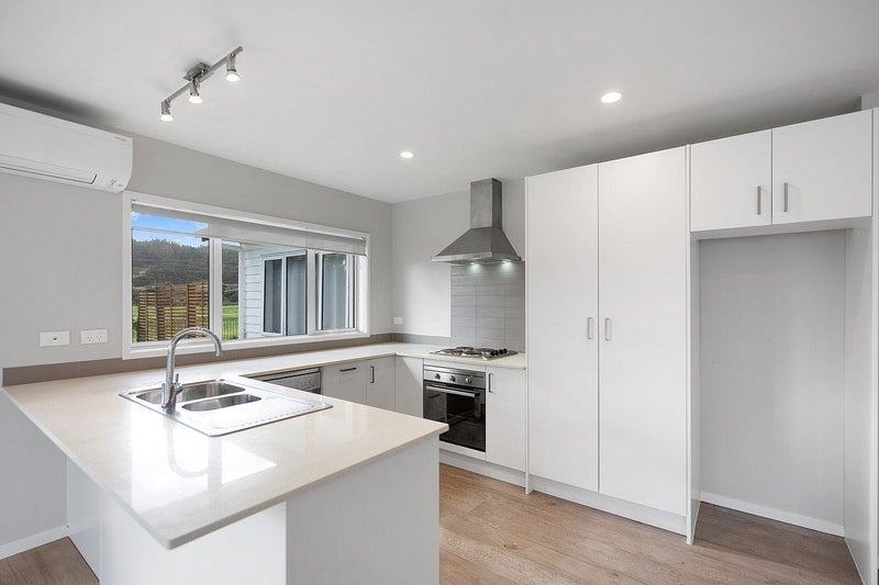 9 Josh Road, Huapai, Kumeu - Carousel 1