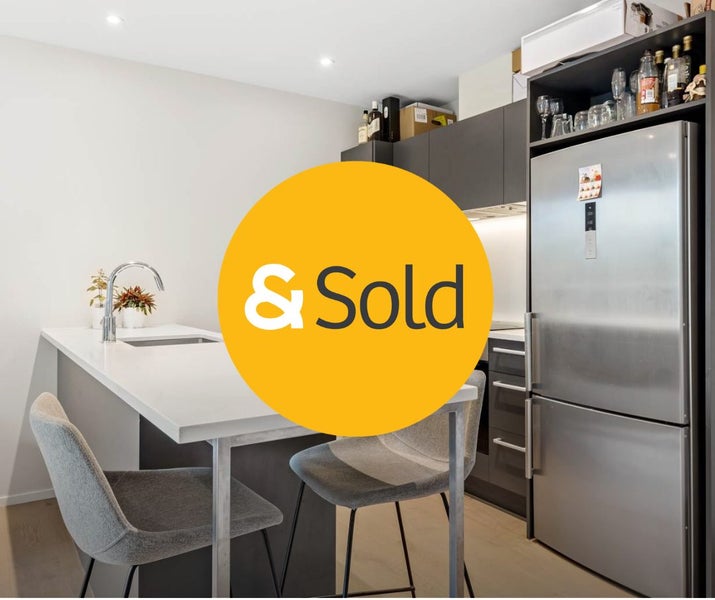 204/69B Hall Avenue, Mangere, Auckland - Carousel 1