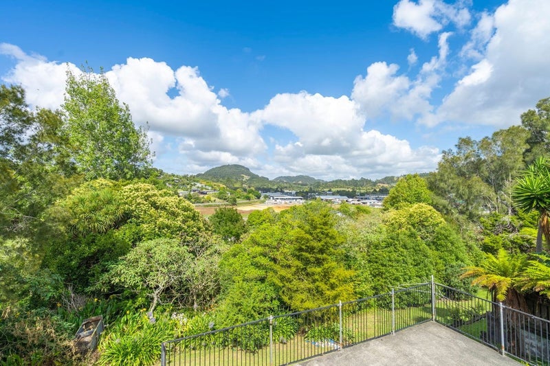 27 Escalona Street, Kamo, Whangarei - Carousel 2