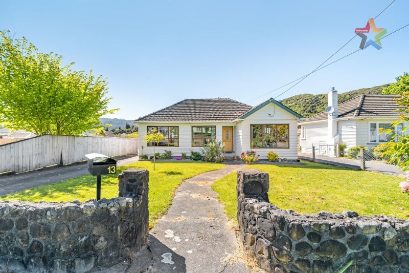 13 Lees Grove, Wainuiomata, Lower Hutt - Carousel 24