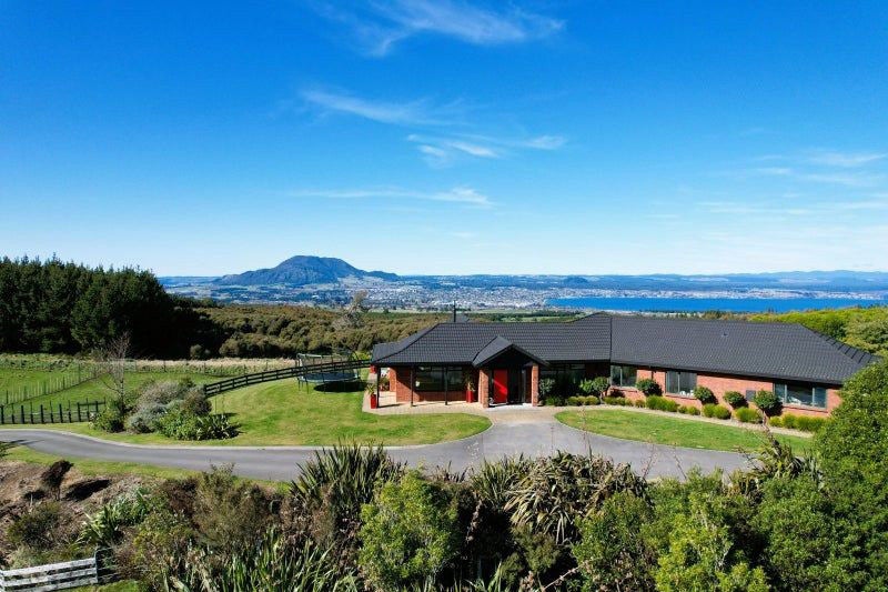 455 Tukairangi Road, Taupo - Carousel 1