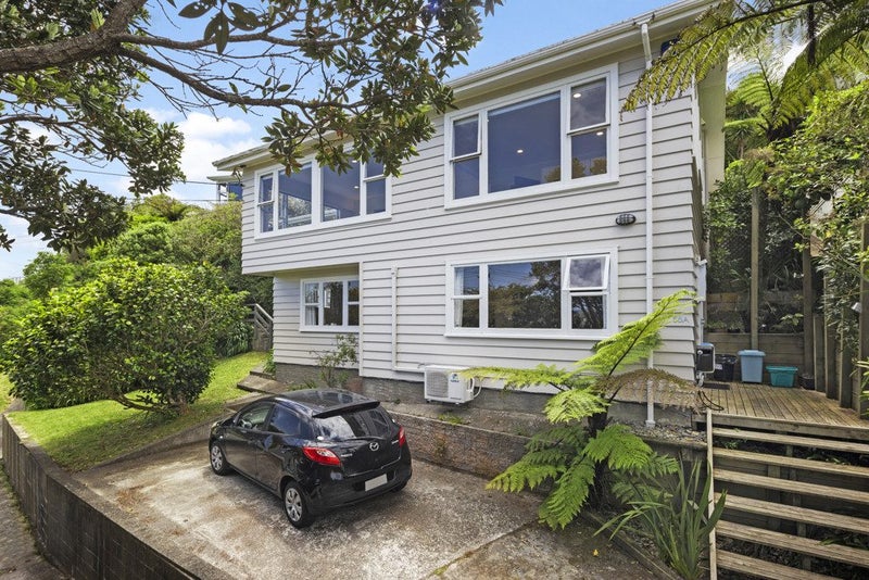 55 Bedford Street, Northland, Wellington - Carousel 1