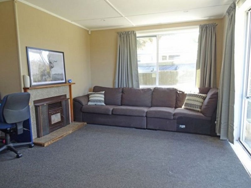 1 Avro Crescent, Hornby, Christchurch - Carousel 2