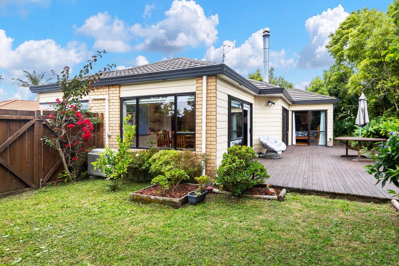 446F West Coast Road, Glen Eden, Auckland - Carousel 1