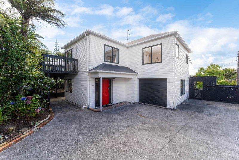 2/37 SUNNYNOOK Road, Sunnynook, Auckland - Carousel 1