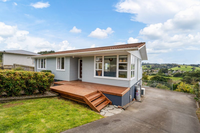 57 Ogle Crescent, Kamo, Whangarei - Carousel 2