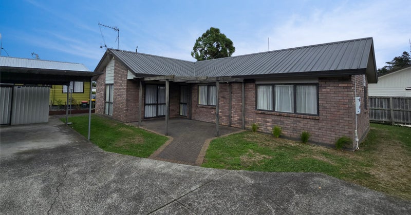 194A Cambridge Road, Hillcrest, Hamilton - Carousel 1
