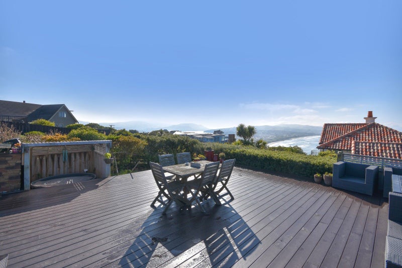 7 Highgrove, Saint Clair, Dunedin - Carousel 1