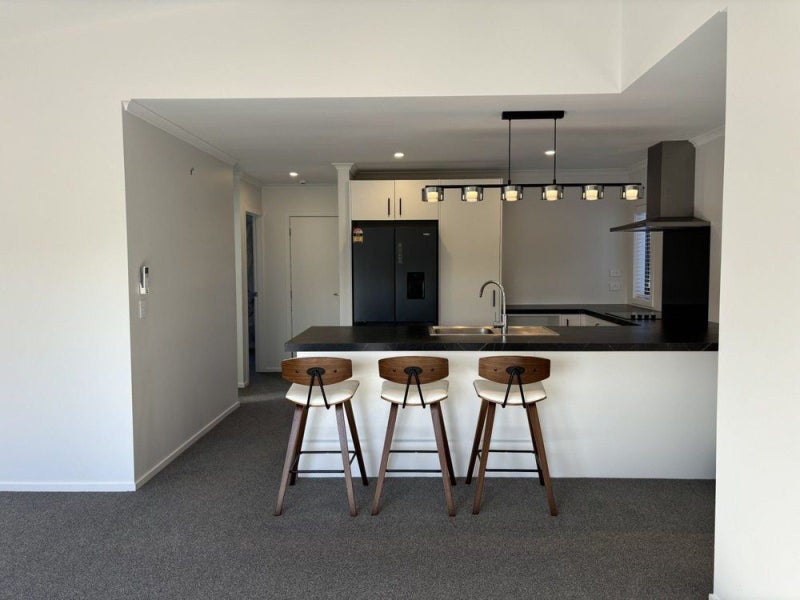 2/19 Greta Street, Glenview, Hamilton - Carousel 2