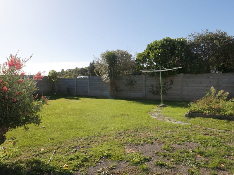1 Makora Road, Otaihanga, Paraparaumu - Carousel 25