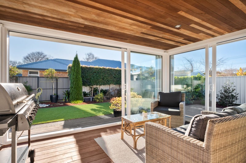 3 Sterling Park, Lytton West, Gisborne - Carousel 2