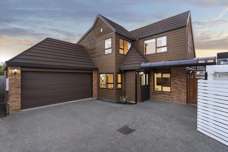 2/38 Green Lane East, Remuera, Auckland - Carousel 1