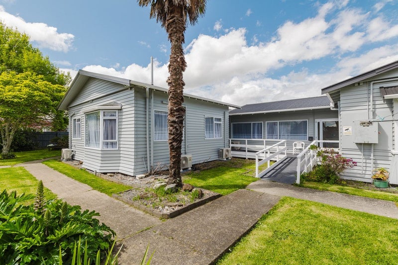 22 Palm Avenue, Hokowhitu, Palmerston North - Carousel 1