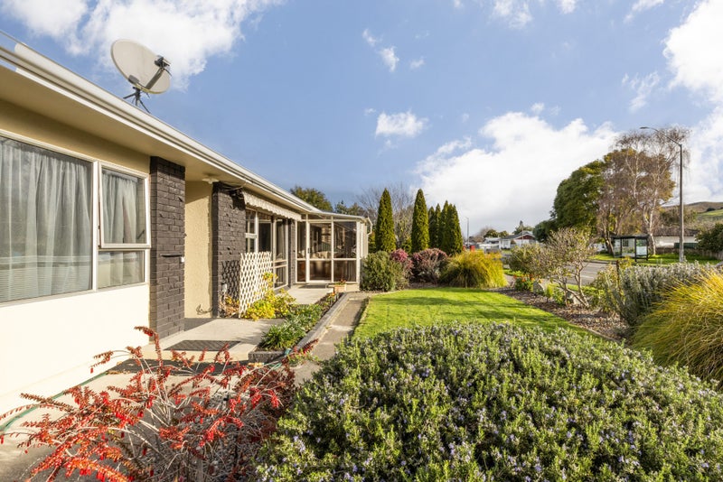 2/444 Gloucester Street, Taradale, Napier - Carousel 1