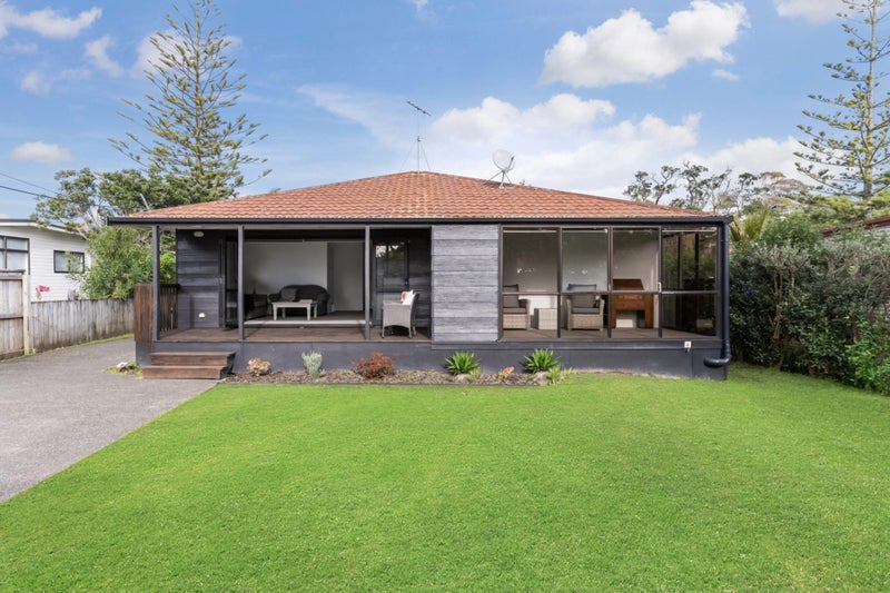 121 Brightside Road, Stanmore Bay, Whangaparaoa - Carousel 1