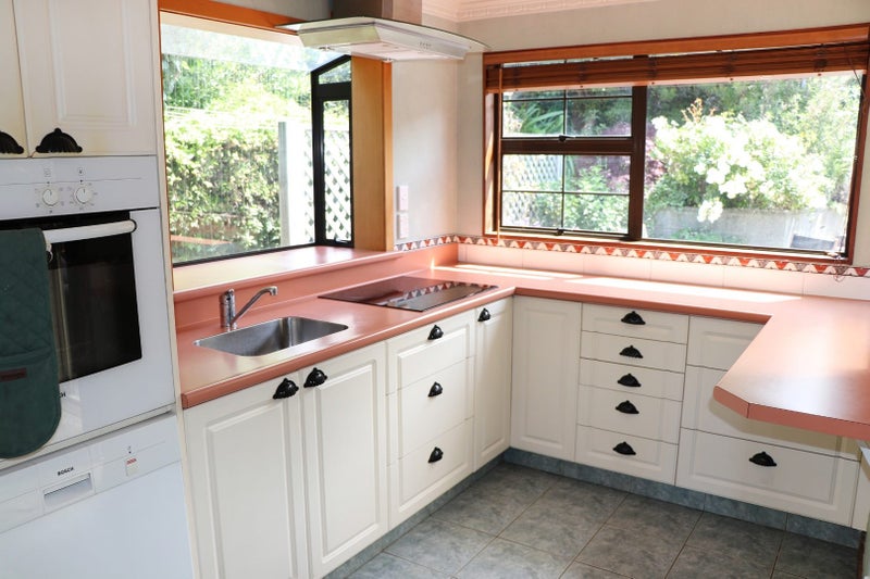 83 Lonsdale Street, Belleknowes, Dunedin - Carousel 2