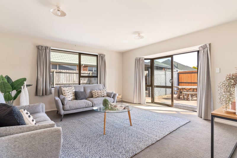 1/298 Travis Road, New Brighton, Christchurch - Carousel 1