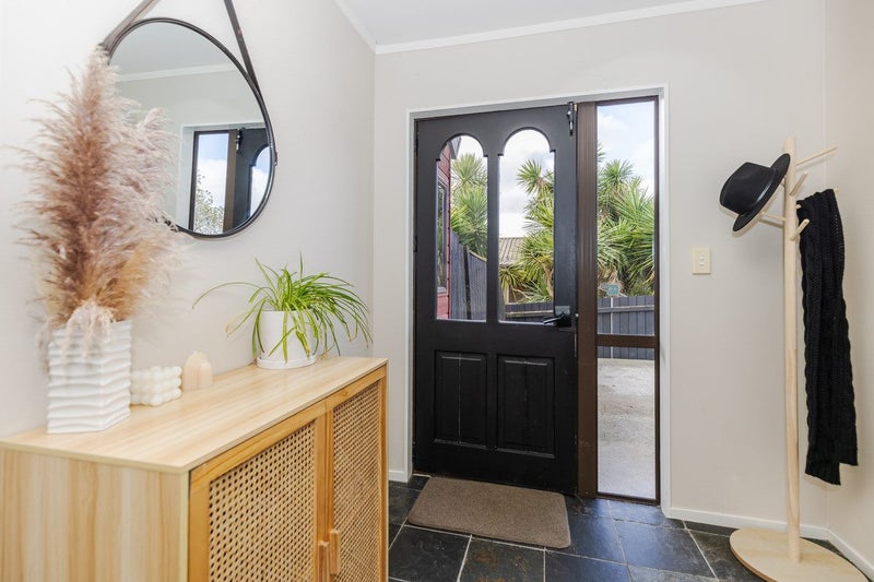 18 Bartholomew Drive, Nawton, Hamilton - Carousel 2